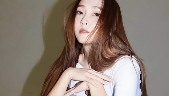 明星网红话题和女生互动,女生们的热议焦点揭秘”