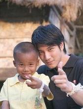 男明星网红素颜图片,揭秘男网红的真实颜值