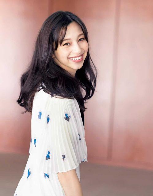 日本女子明星网红跳舞,魅力四溢引关注