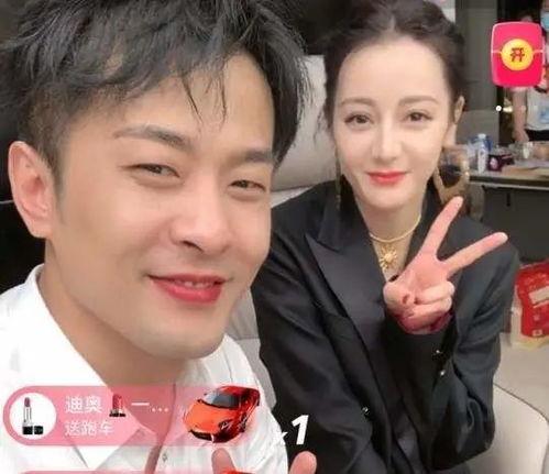 小伙子和明星网红,小伙与明星网红的跨界传奇之旅”