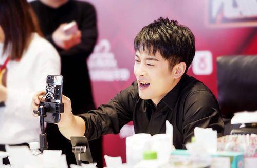 带过糖水燕窝的明星网红,美容养颜新宠儿