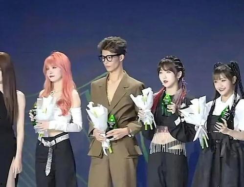 明星网红同框壁纸图,时尚潮流瞬间捕捉