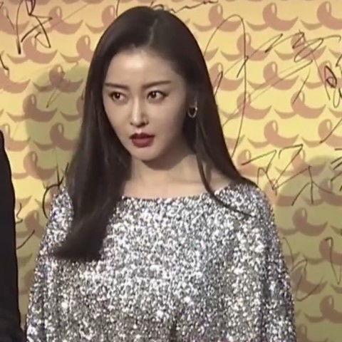 大脸女明星网红是谁呀,她是谁？