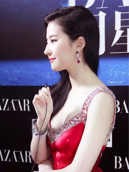 重视明星网红怎么说,重视背后的影响力与价值