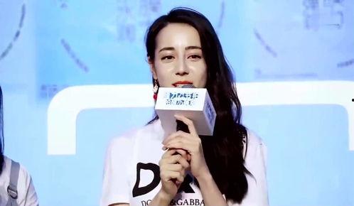 明星网红宠爱粉丝是谁,揭秘偶像与粉丝间的甜蜜互动